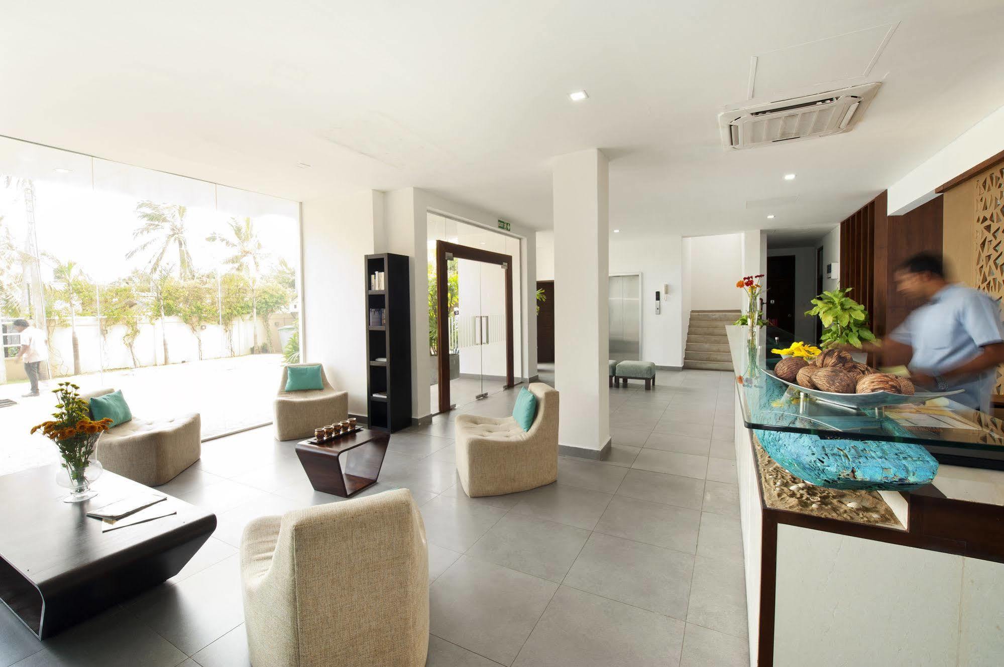The Beach Apartments Negombo Extérieur photo