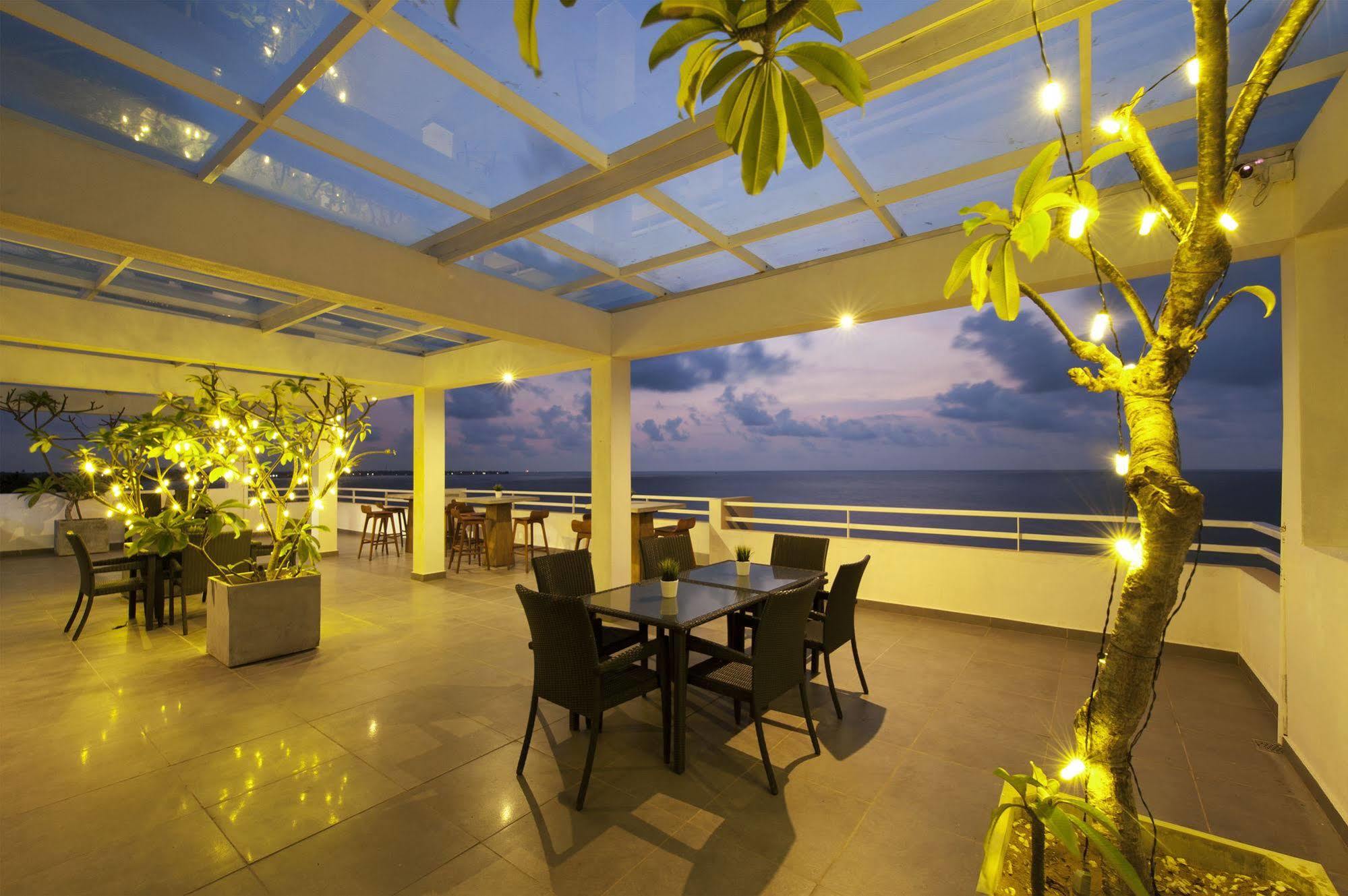 The Beach Apartments Negombo Extérieur photo
