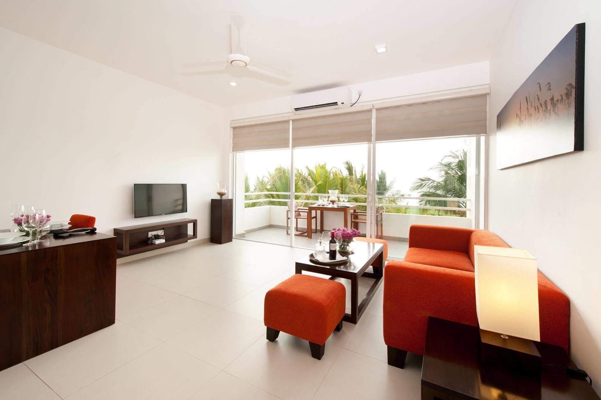 The Beach Apartments Negombo Extérieur photo
